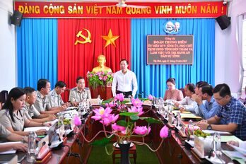 Phó Chủ tịch UBND tỉnh Đoàn Trung Kiên thăm, làm việc với Thi hành án dân sự tỉnh