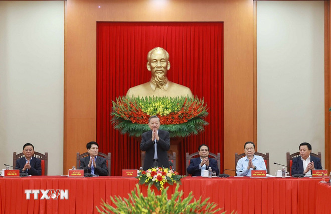Văn kiện Đại hội XIV - Kết tinh trí tuệ, bản lĩnh và tầm nhìn của toàn Đảng, toàn dân