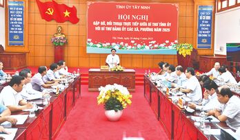 Bảo đảm nguồn nhân lực cơ sở - Yêu cầu cấp bách và lâu dài