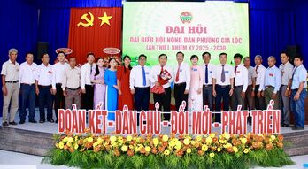 Ông Lê Văn Sĩ giữ chức Chủ tịch Hội Nông dân phường Gia Lộc