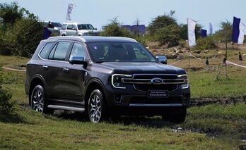 SUV 7 chỗ: Ford Everest vẫn 'gồng gánh' phân khúc