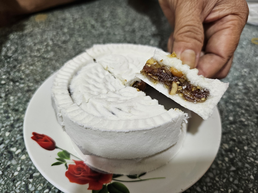 Giữ lửa nghề bánh in Long Hựu
