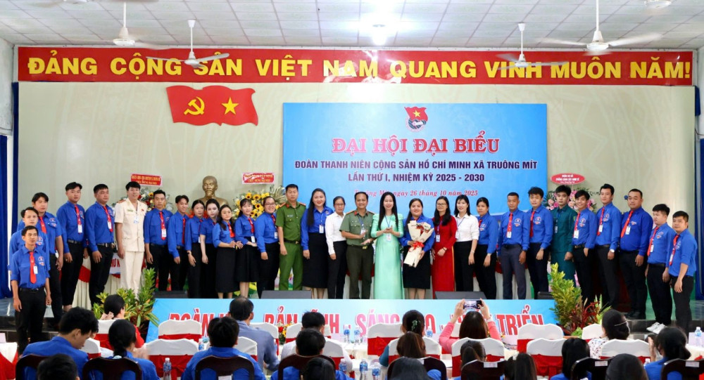 Chị Nguyễn Thị Tuyết Nhi giữ chức Bí thư Đoàn TNCS Hồ Chí Minh xã Truông Mít