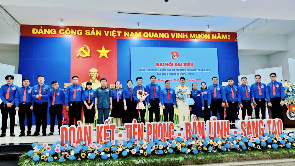 Anh Trần Khải Hoàn giữ chức Bí thư Đoàn TNCS Hồ Chí Minh phường Trảng Bàng