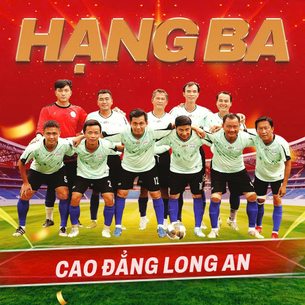 Cầu thủ Phạm Minh Tân lập poker đưa Trường Cao đẳng Long An giành hạng Ba