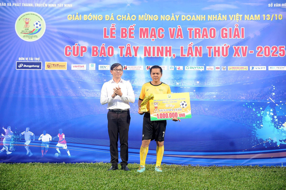 Bế mạc Giải bóng đá Cúp Báo Tây Ninh lần thứ XV – 2025: Khép lại mùa giải thành công, đậm tình giao hữu