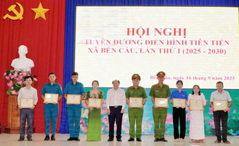 Gương sáng trong phong trào thi đua 'Vì an ninh Tổ quốc'