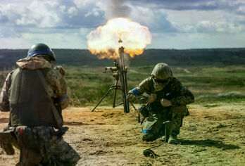 Ukraine sẵn sàng chiến đấu 'thêm 2 hoặc 3 năm nữa'