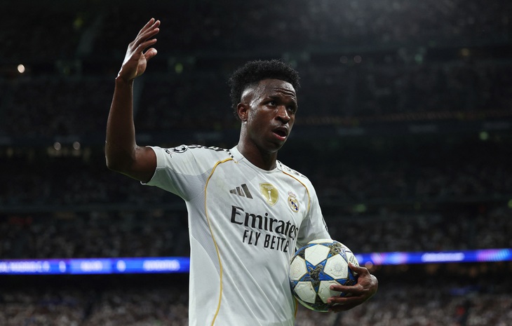 Đội hình FIFPro 2024-2025: Có Ronaldo, Messi nhưng không có Vinicius