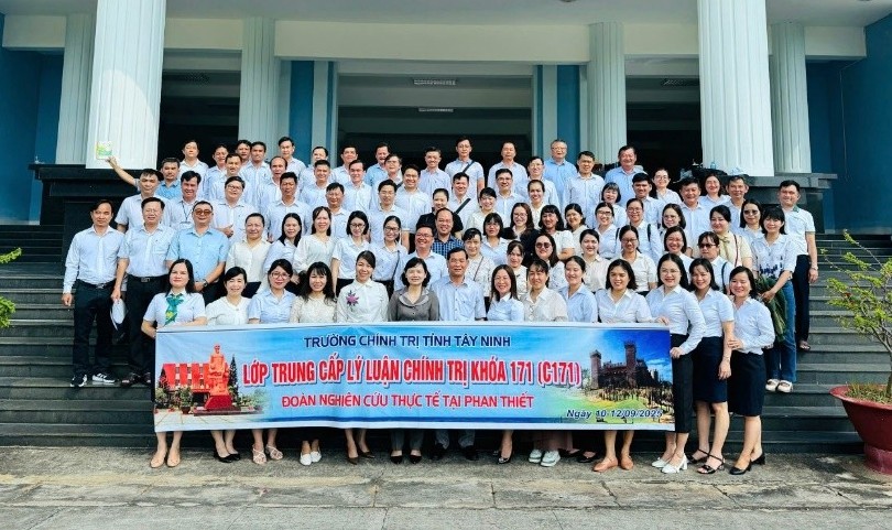 Đảng bộ BIDV Chi nhánh Long An lãnh đạo thực hiện tốt Nghị quyết số 21-NQ/TW của Ban Chấp hành Trung ương Đảng