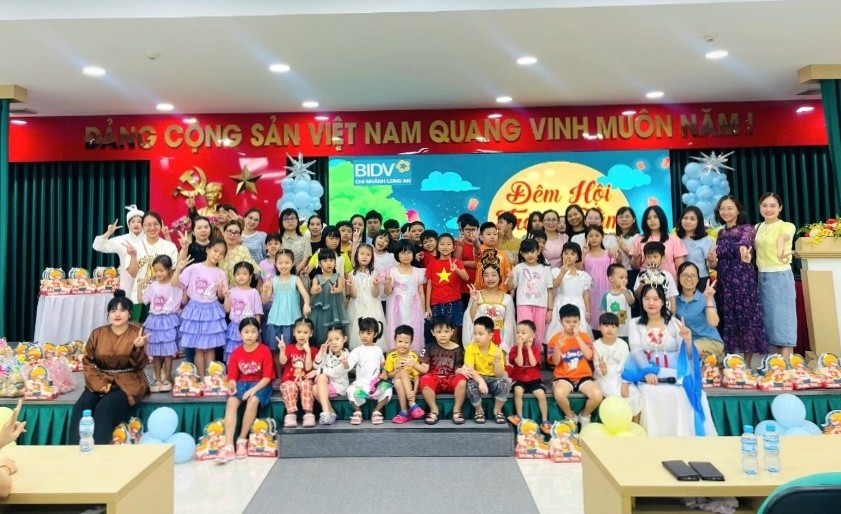 Đảng bộ BIDV Chi nhánh Long An lãnh đạo thực hiện tốt Nghị quyết số 21-NQ/TW của Ban Chấp hành Trung ương Đảng