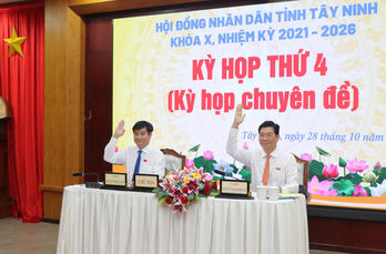 Kỳ họp thứ 4 HĐND tỉnh khóa X thông qua 3 Nghị quyết Kỳ họp thứ 4 HĐND tỉnh khóa X thông qua 3 Nghị quyết