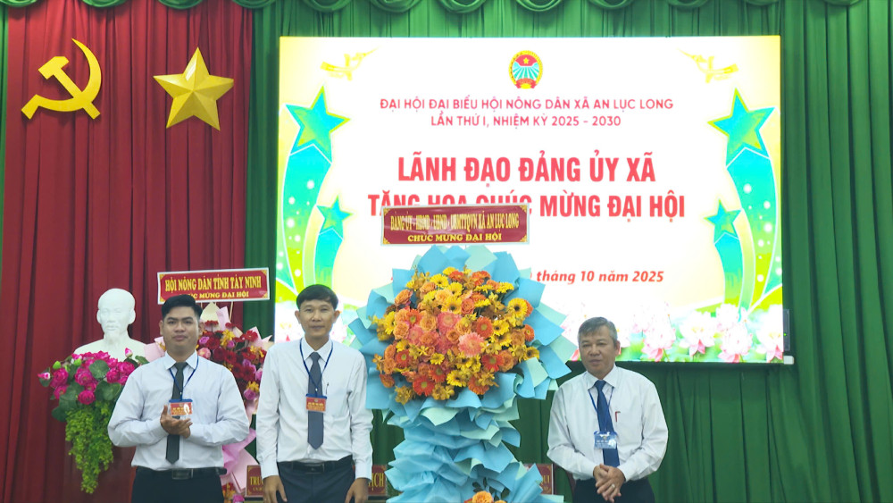 Ông Nguyễn Ngọc Qui giữ chức Chủ tịch Hội Nông dân xã An Lục Long