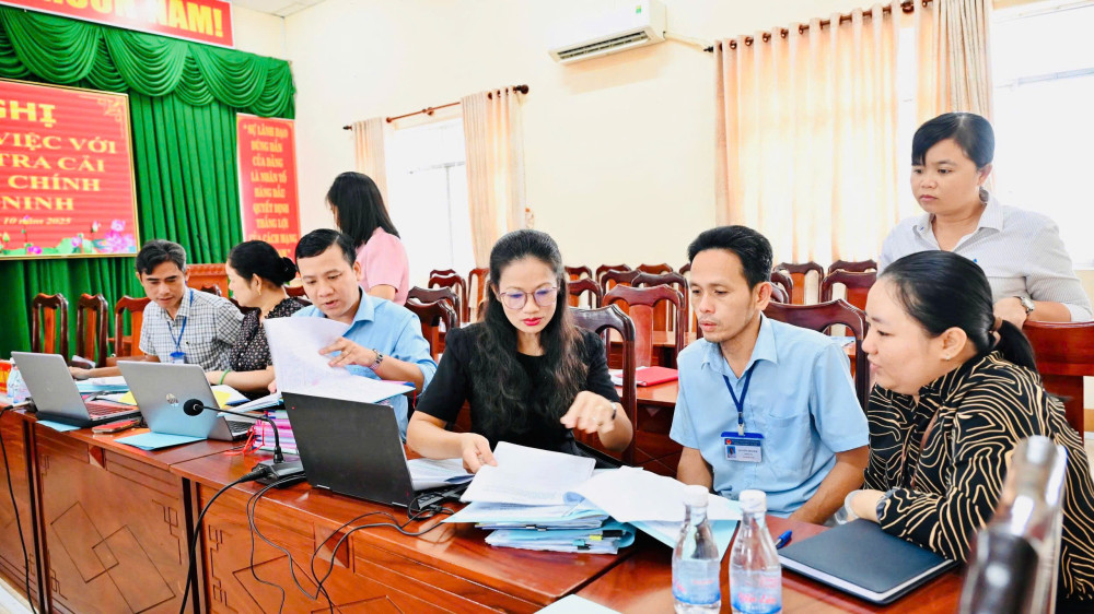 Đoàn kiểm tra công tác cải cách hành chính tỉnh Tây Ninh làm việc tại xã Mỹ Yên