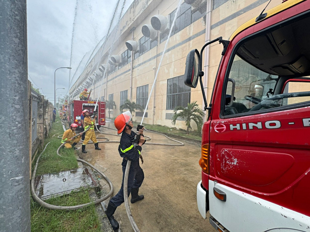 Thực tập phương án chữa cháy, cứu nạn, cứu hộ tại Công ty TNHH dệt HONGDA