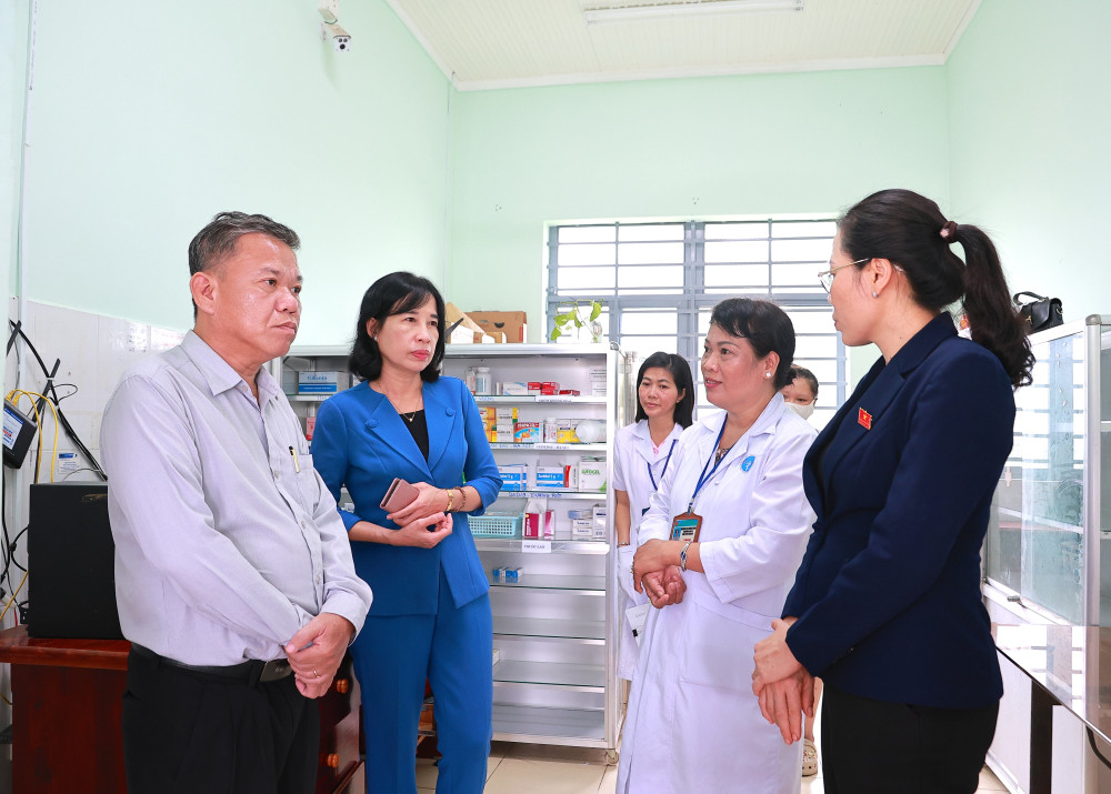 Ngành Y tế xã Châu Thành: Tăng cường công tác phối hợp, bảo đảm cung ứng thuốc bảo hiểm y tế cho người dân