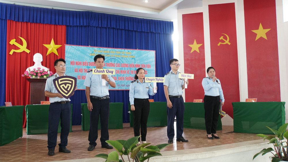 Hội thi tìm hiểu quy định của pháp luật về công tác thi đua, khen thưởng