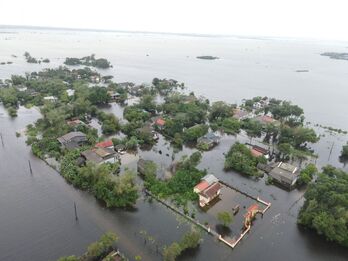 Thời tiết hôm nay 29/10: Mưa dông vẫn bao trùm miền Trung, lũ chưa có dấu hiệu rút Thời tiết hôm nay 29/10: Mưa dông vẫn bao trùm miền Trung, lũ chưa có dấu hiệu rút