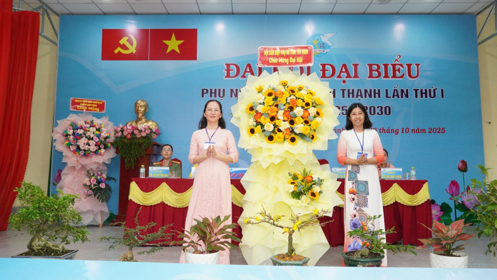 Bà Huỳnh Hồng Thu giữ chức Chủ tịch Hội Liên hiệp Phụ nữ phường Ninh Thạnh