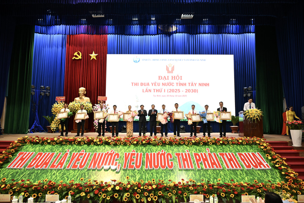 Đại hội Thi đua yêu nước tỉnh Tây Ninh lần thứ I: Khí thế mới, quyết tâm mới