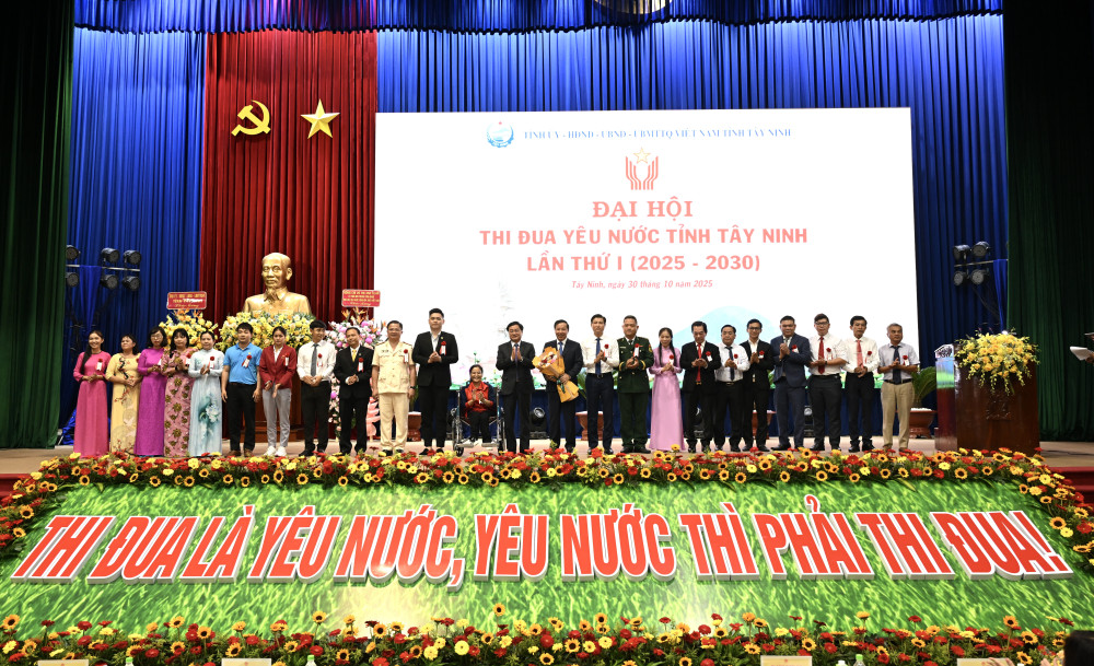 Đại hội Thi đua yêu nước tỉnh Tây Ninh lần thứ I: Khí thế mới, quyết tâm mới