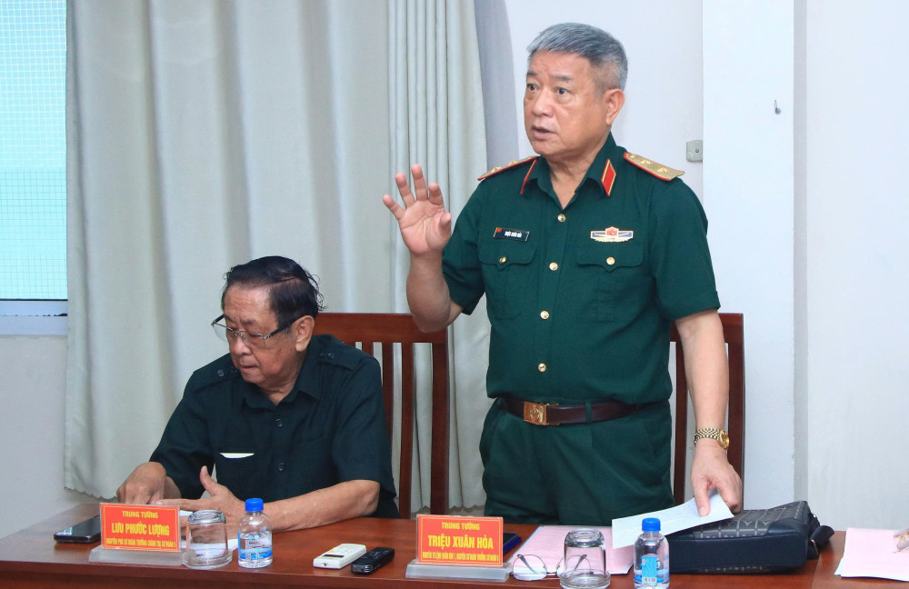 Hoàn chỉnh hồ sơ đề nghị phong tặng danh hiệu Anh hùng Lực lượng vũ trang Nhân dân đối với Trung tướng Lê Thành Tâm