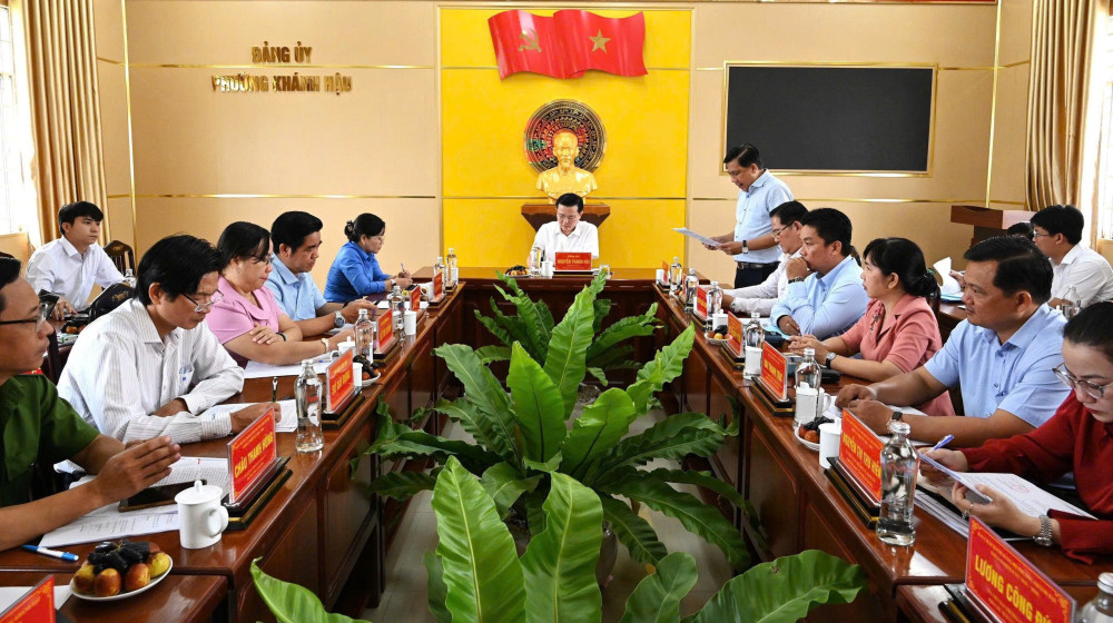 Bước chuyển lớn của nền hành chính phục vụ: Nỗ lực tháo gỡ những 'điểm nghẽn' trong cải cách hành chính (Bài 1)