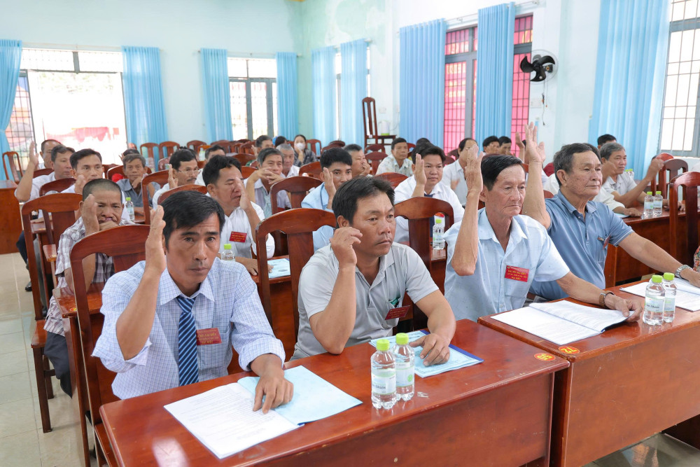 Ông Nguyễn Văn Khỏe giữ chức Chủ tịch Hội Nông dân xã Hòa Hội