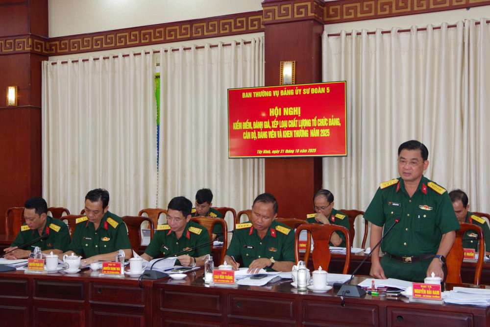 Sư đoàn 5: Kiểm điểm, đánh giá, xếp loại chất lượng tổ chức đảng, đảng viên và khen thưởng năm 2025