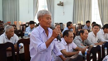 Đối thoại giữa người đứng đầu cấp ủy, chính quyền với Nhân dân tại xã Truông Mít và Tân Biên