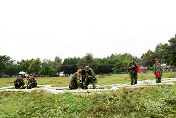 Trung đoàn 738 tổ chức bắn đạn thật và diễn tập Đại đội bộ binh tiến công Trung đoàn 738 tổ chức bắn đạn thật và diễn tập Đại đội bộ binh tiến công