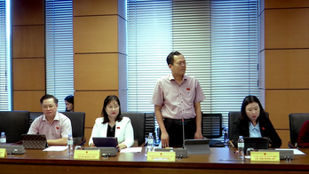 Quốc hội thảo luận về dự án Luật Điều ước quốc tế, Luật Công nghiệp quốc phòng, an ninh và động viên công nghiệp