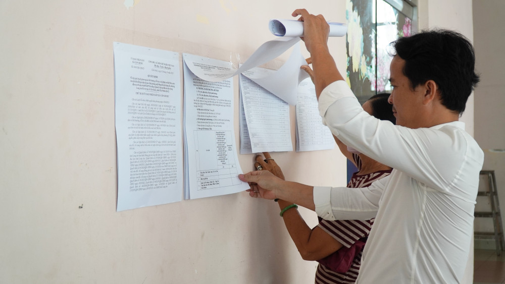 Công bố phương án bồi thường, hỗ trợ và tái định cư dự án đường dẫn vào 3 cầu trên Đường tỉnh 827E