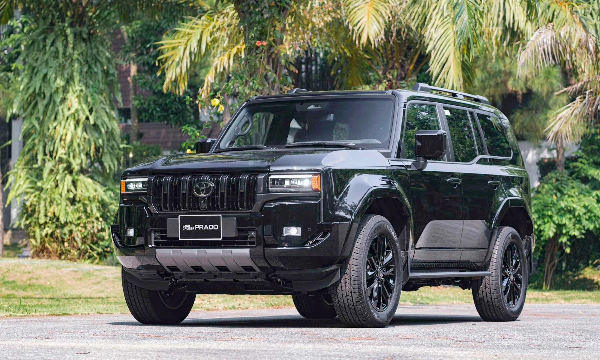 3 mẫu SUV từng bán 'bia kèm lạc', nay quay đầu giảm giá mạnh tại Việt Nam