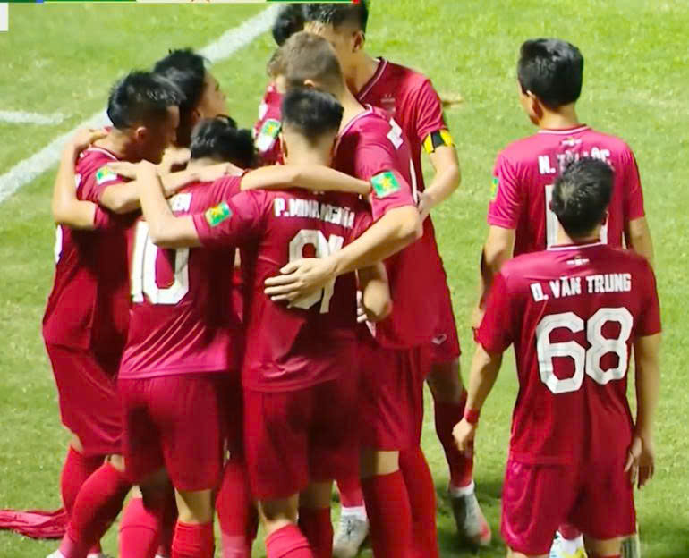 Gỡ hòa phút cuối, Câu lạc bộ Long An giành 1 điểm trên sân Cẩm Phả