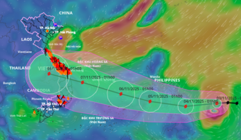 Bão Kalmaegi mạnh lên cấp 11, miền Trung mưa lớn, lũ lên nhanh