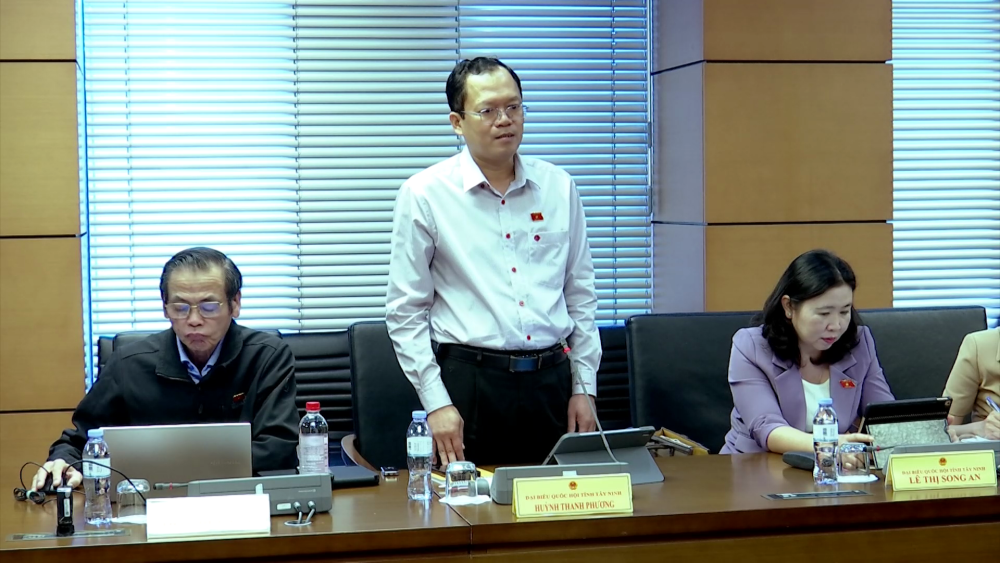 Đoàn đại biểu Quốc hội tỉnh Tây Ninh tham gia góp ý Văn kiện trình Đại hội đại biểu toàn quốc lần thứ XIV của Đảng