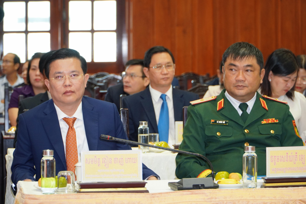 Tay Ninh signs cooperation agreement with 3 Cambodian border provinces