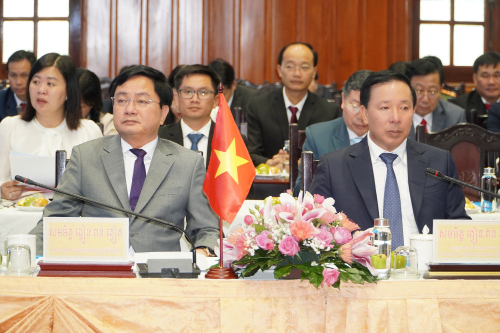 Tay Ninh signs cooperation agreement with 3 Cambodian border provinces