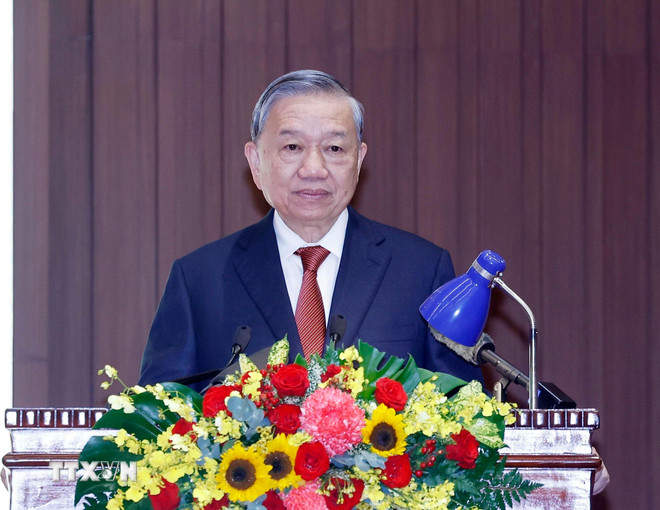 Đồng chí Nguyễn Duy Ngọc giữ chức Bí thư Thành ủy Hà Nội