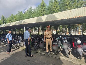 Ra quân tuần tra, kiểm soát, xử lý vi phạm giao thông trong lứa tuổi học sinh