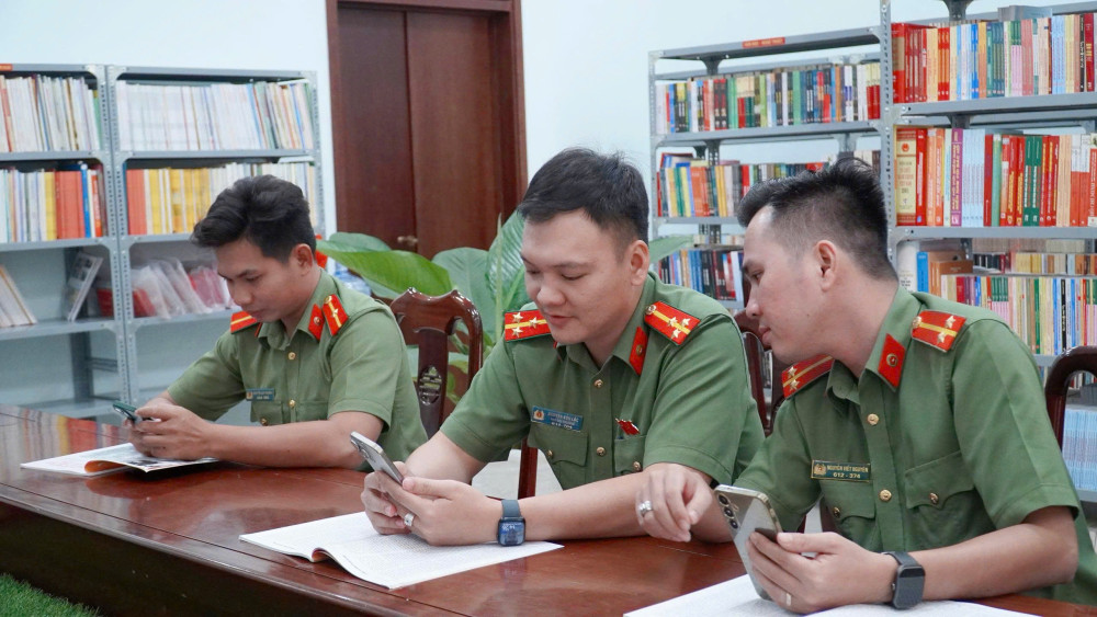 Công an tỉnh Tây Ninh tích cực đóng góp ý kiến vào dự thảo các văn kiện trình Đại hội XIV của Đảng