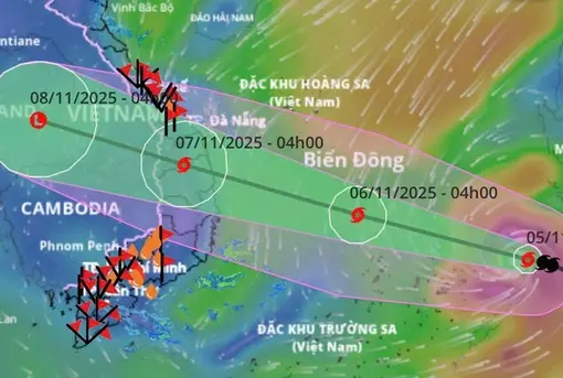 3 yếu tố trên biển khiến bão Kalmaegi (bão số 13) tiếp tục mạnh lên