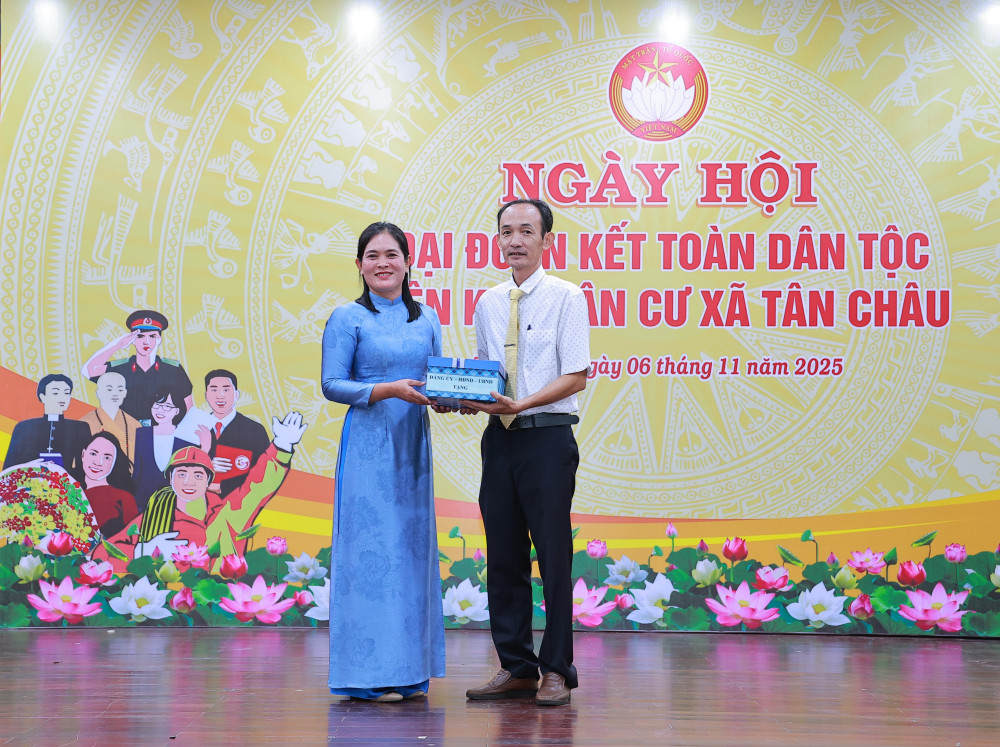 Liên khu dân cư xã Tân Châu tổ chức Ngày hội Đại đoàn kết toàn dân tộc