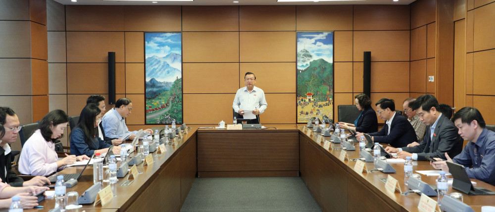 Góp ý hoàn thiện các dự án Luật trong lĩnh vực xây dựng, địa chất, khoáng sản, nông nghiệp và môi trường