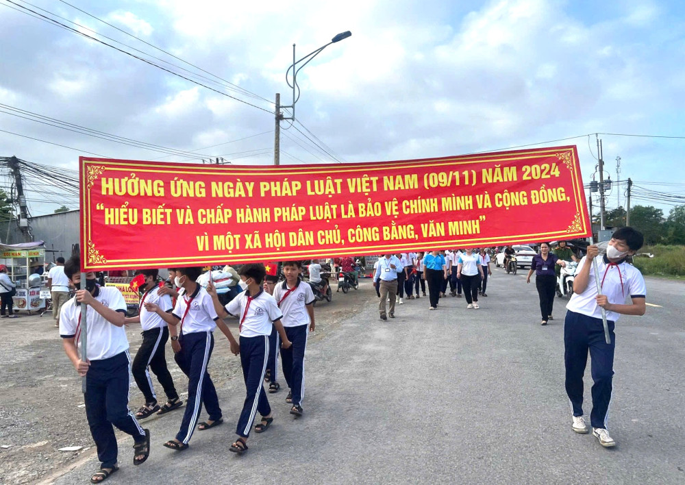 Đưa pháp luật đến với vùng sâu, vùng xa