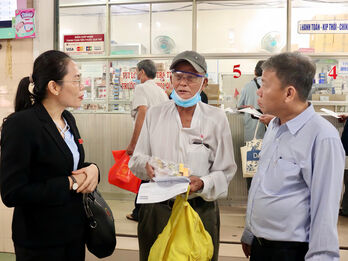 Khảo sát công tác cung cấp thuốc và vật tư y tế tại Bệnh viện Đa khoa Long An, Bệnh viện Đa khoa Vạn An