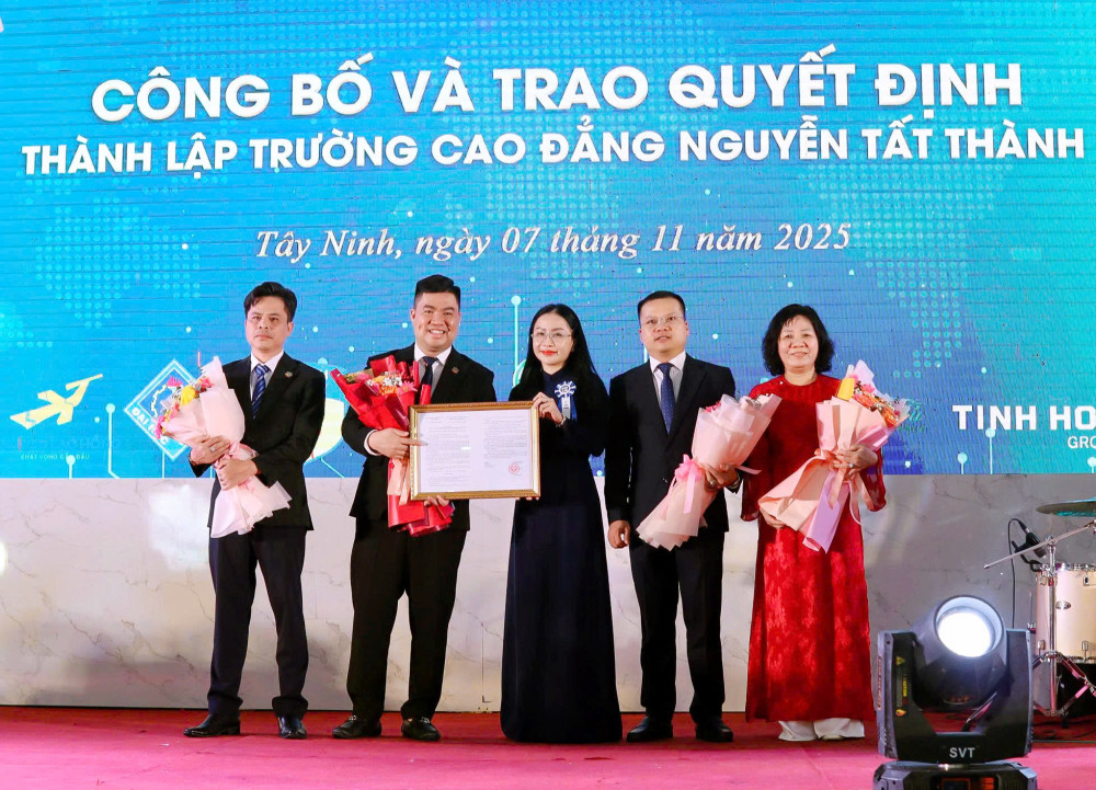 Trường Cao đẳng Công nghệ và Du lịch khai giảng năm học 2025-2026
