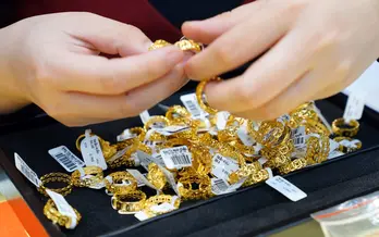 Giá vàng hôm nay 08/11: Đứng yên nhưng người mua lỗ ngay 3 triệu đồng