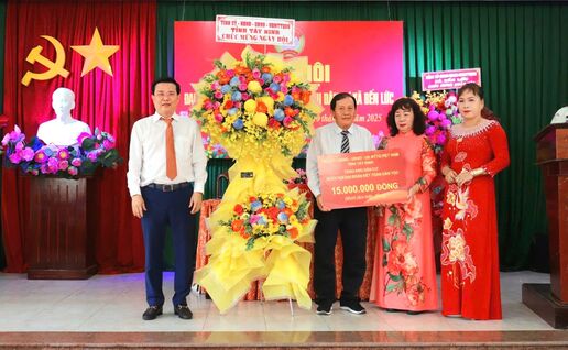 Sôi nổi Ngày hội Đại đoàn kết toàn dân tộc tại xã Bến Lức